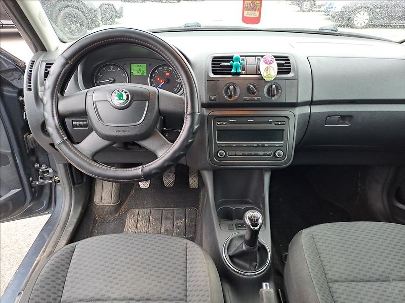 Škoda Fabia 1,2 i KLIMA - fotka 9 z 14