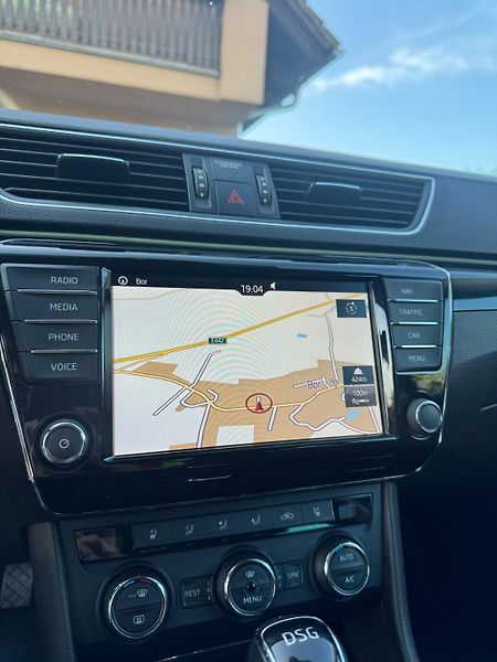 Škoda Superb (2015) Prodám naše rodinné auto - fotka 11 z 25