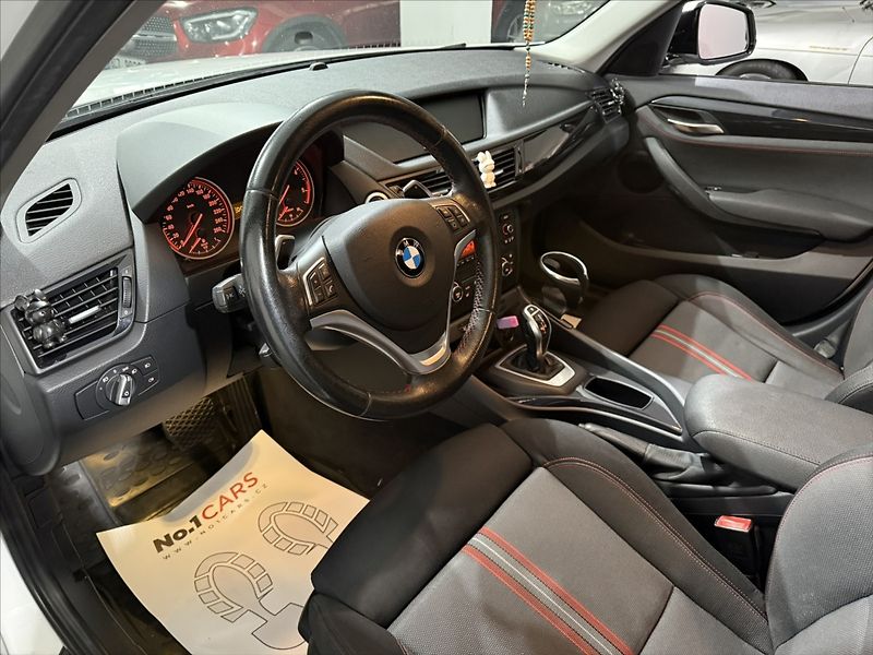 BMW X1 2,0   20D XDRIVE AUTOMAT TOP - fotka 7 z 25