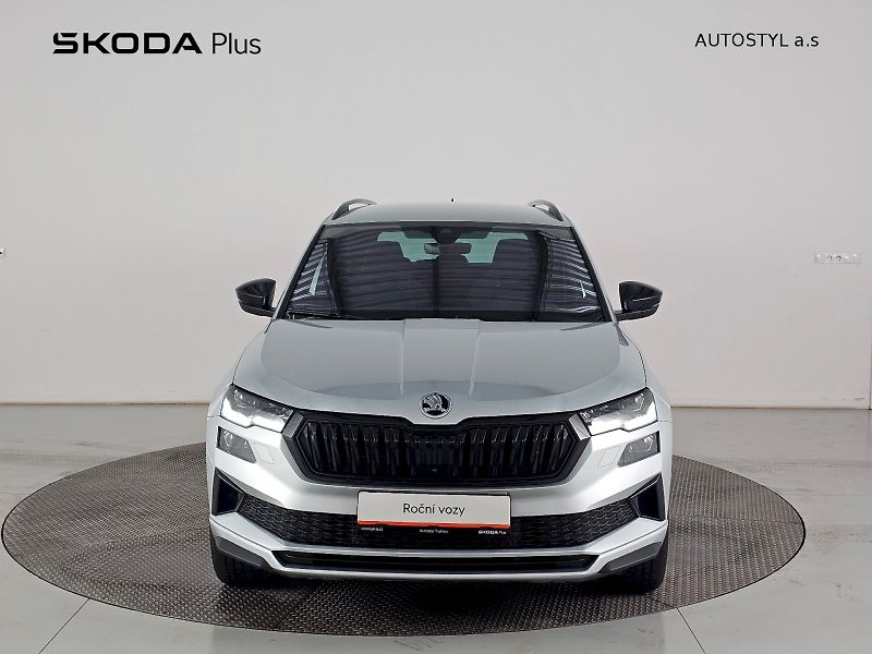Škoda Karoq (2025) 1.5TSi 110kW SPORTLINE TAŽNÉ - fotka 4 z 30