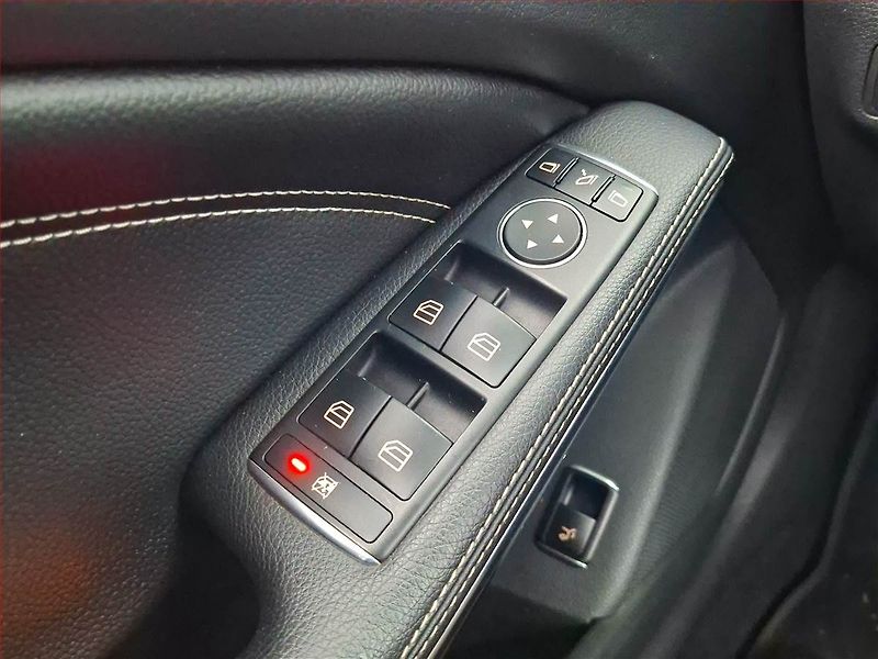 Mercedes-Benz CLA (2017) 200 CDI, Automat, Kůže, Navi - fotka 22 z 23