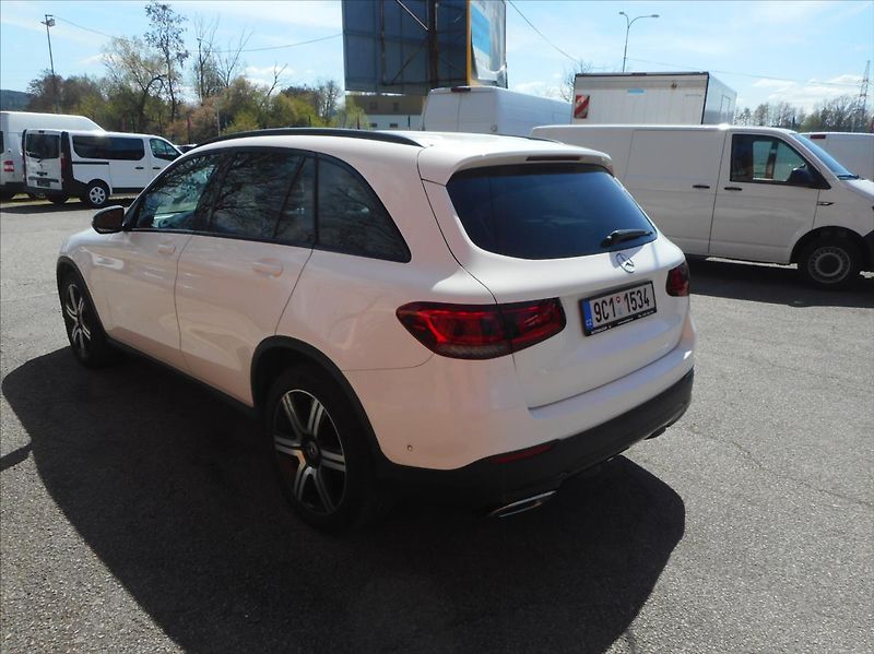 Mercedes-Benz GLC 2,0 220 D 4MATIC - fotka 7 z 28