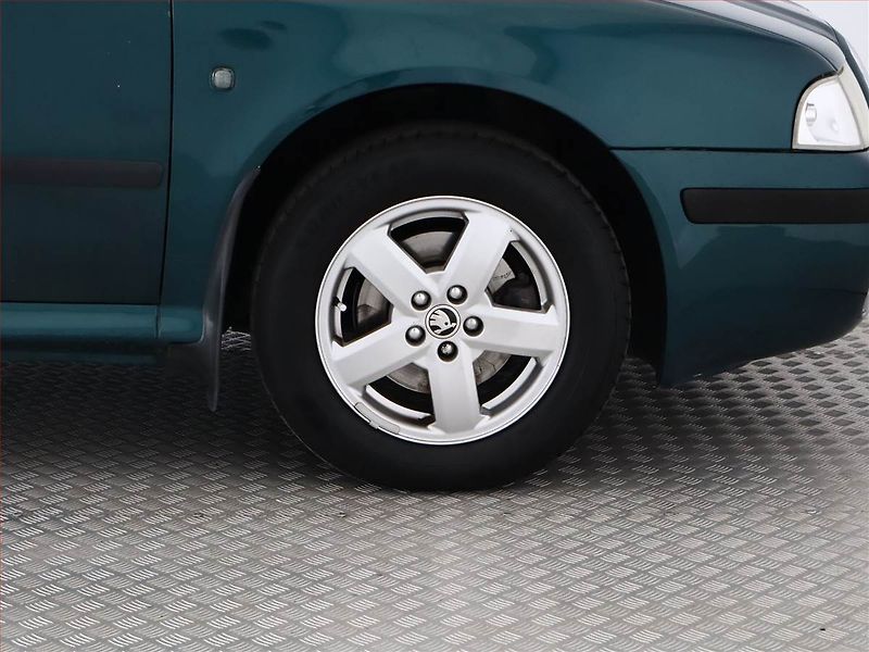 Škoda Octavia (1998) 1.8 20V, nová STK, Tažné - fotka 11 z 12
