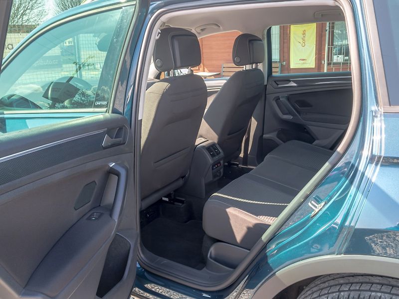 Volkswagen Tiguan (2021) 2.0TDI 110KW NAVI – LED - fotka 42 z 50