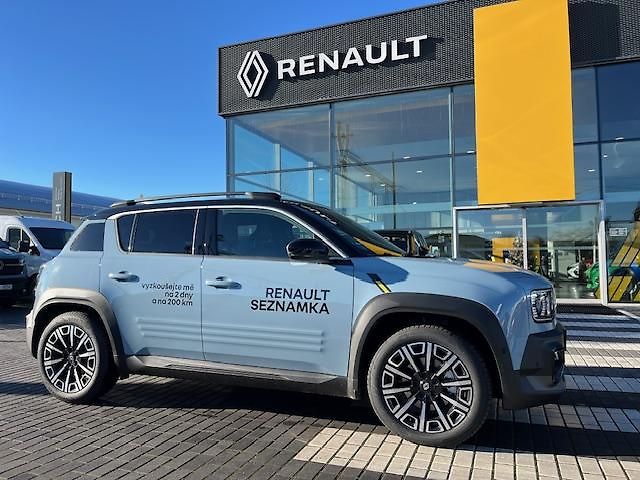 Renault 4 E-TECH Iconic 150 comfort range
