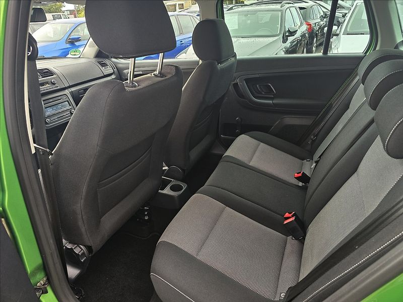 Škoda Fabia II 1,2 TSi 63KW Ambition - fotka 22 z 46
