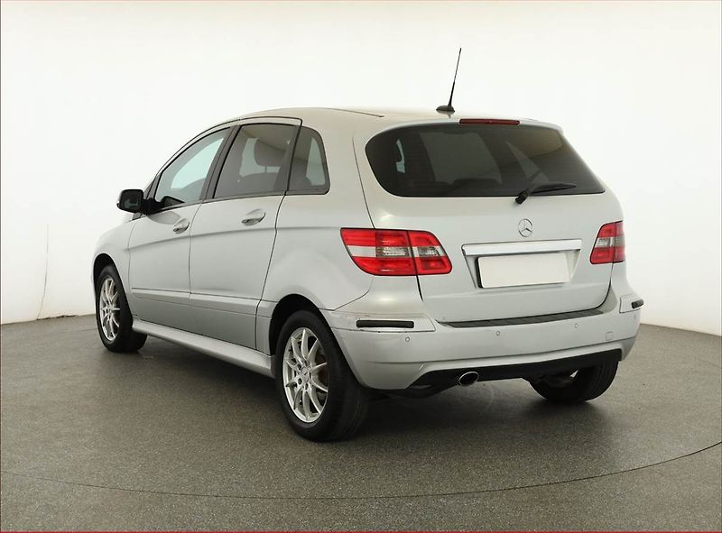 Mercedes-Benz Třídy B (2010) B 180 CDI , po STK, Tažné - fotka 4 z 16
