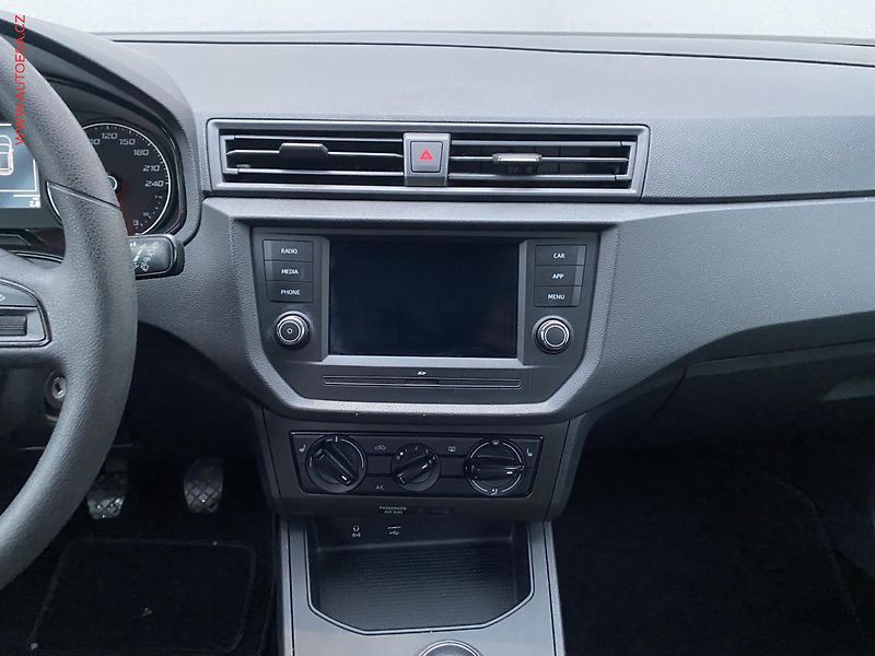 Seat Arona (2018) 1.0 TSi, Reference, +ALU - fotka 12 z 16