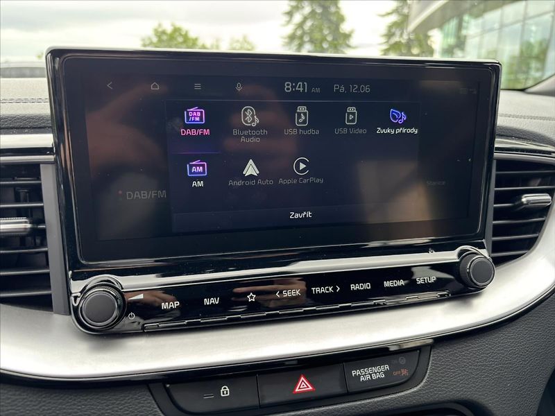 Kia XCeed 1,5 AT Black Edition ZÁRUKA - fotka 24 z 47