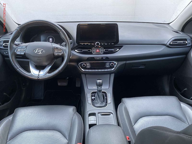 Hyundai i30 (2021) 1.5 TGDi MHEV, 1.maj,ČR - fotka 8 z 20
