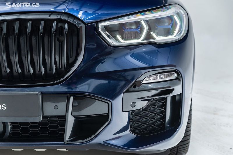BMW X5 xDrive40d*vzduch*pano*záruka - fotka 20 z 44