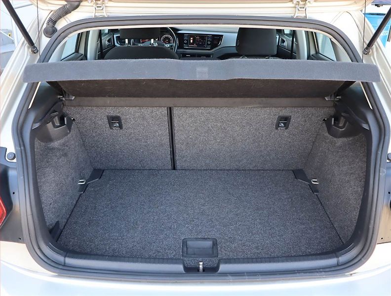 Volkswagen Polo (2017) 1.0 TSI, Tempomat - fotka 13 z 15