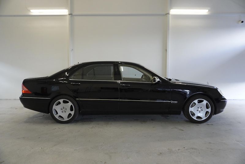 Mercedes-Benz Třídy S S600 5,5I V12 LONG AUT. - fotka 4 z 56