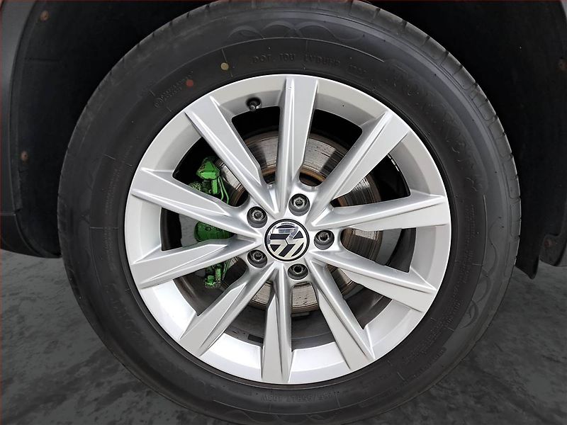 Volkswagen Tiguan (2013) 2.0 TDI, 4X4, Automat - fotka 15 z 19