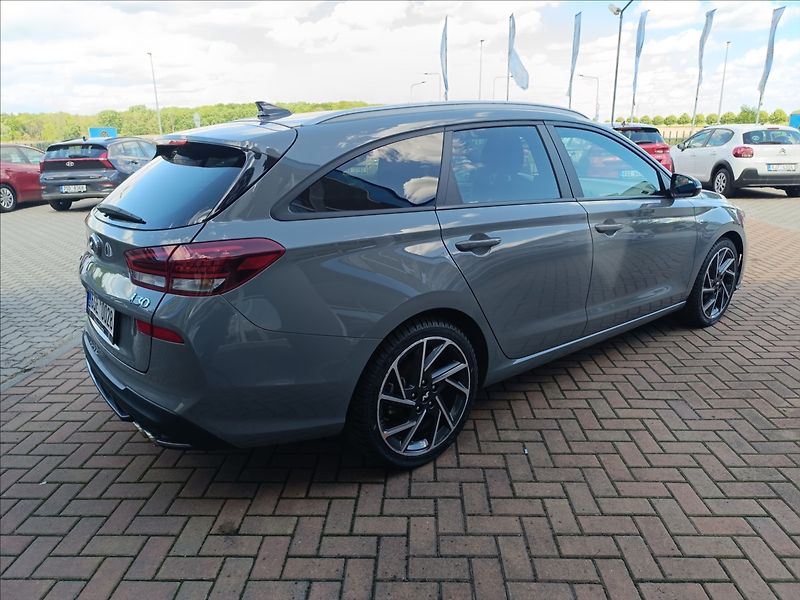 Hyundai i30 1,5 T-GDi, DCT N-line - fotka 5 z 18