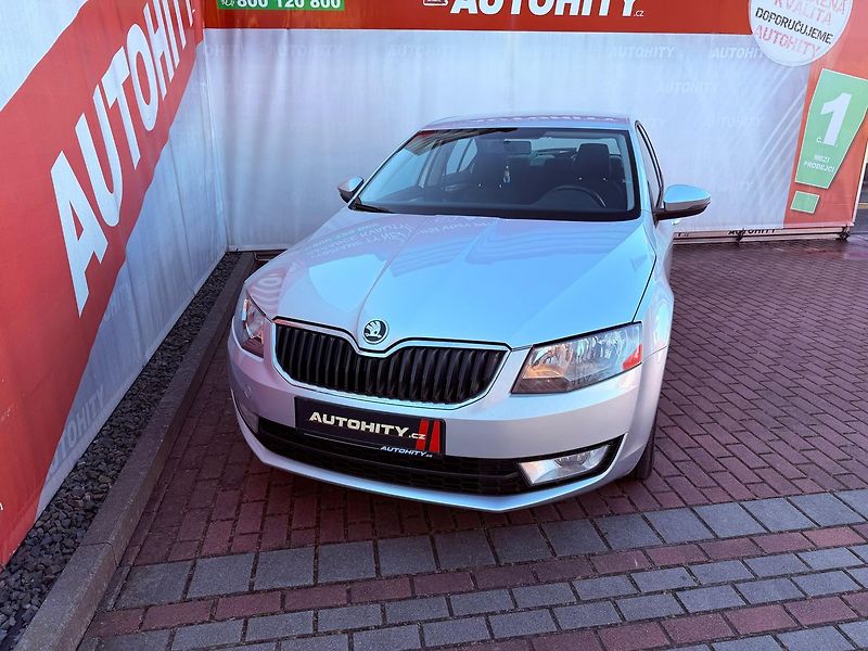 Škoda Octavia 1.6 TDi Ambition Fresh, ČR - fotka 2 z 23