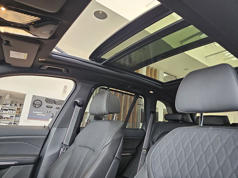 BMW X5 xDrive40d - fotka 20 z 36