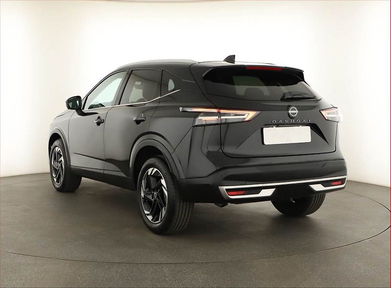 Nissan Qashqai (2025) 1.3 DIG-T MHEV, N-CONNECTA - fotka 4 z 15