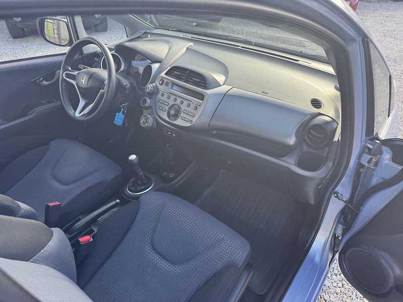 Honda Jazz (2009) 1.2i, 1MAJITEL,82TIS.KM,PĚKNÉ - fotka 31 z 39
