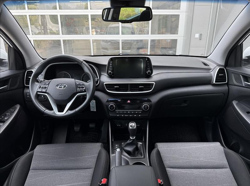 Hyundai Tucson 1,6 T-GDI  Traveller - fotka 14 z 26