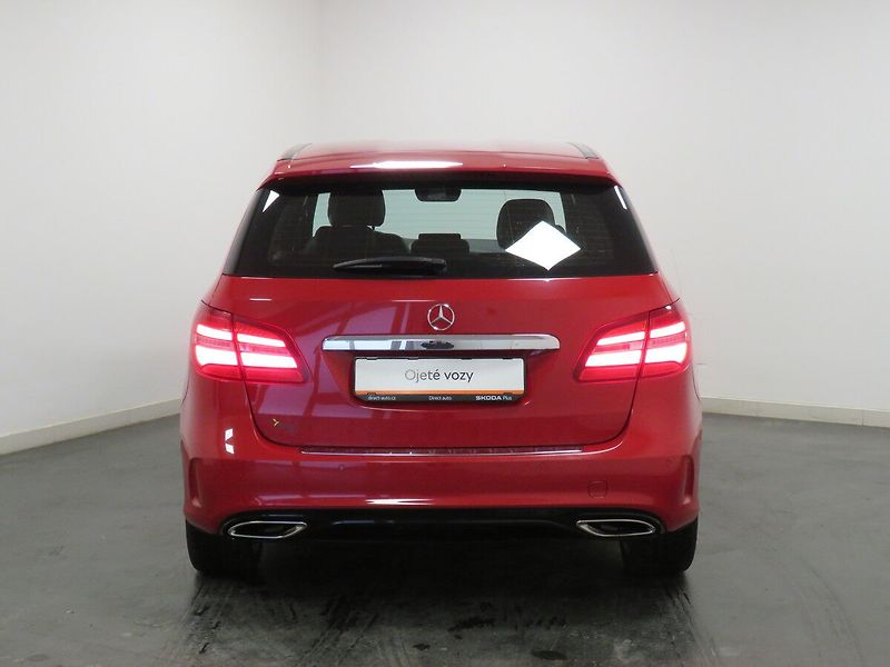 Mercedes-Benz Třídy B - fotka 6 z 24