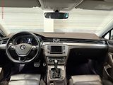 Volkswagen Passat (2016) 2.0TDi 4x4, ČR, Alltrack - náhled 9