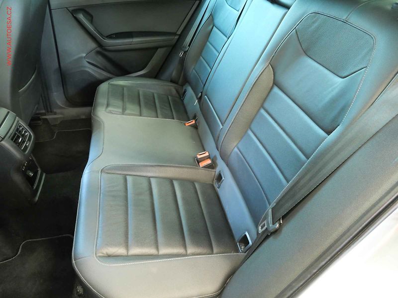 Seat Ateca (2018) 2.0TSi 4x4, ČR, DSG, navi - fotka 13 z 26