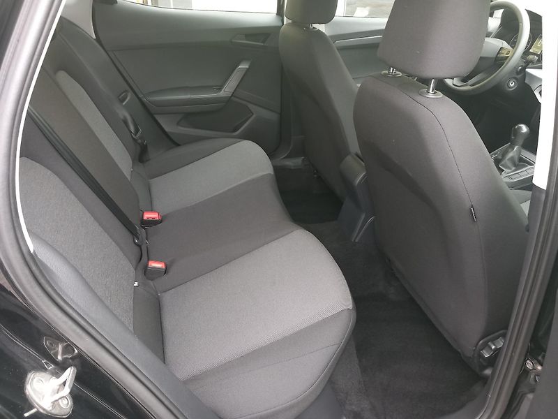 Seat Ibiza (2022) 1.MAJ. SERVISKA  ODPOČET ! - fotka 19 z 42