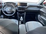 Peugeot 208 (2021) 1.2PT, Allure, AT, kamera - náhled 8