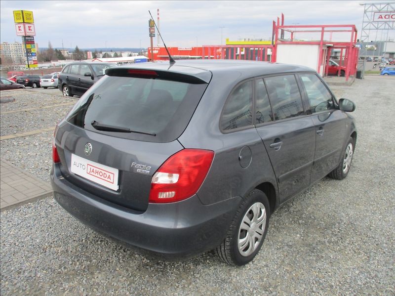 Škoda Fabia 1,4 i 16V, klima, ABS, ESP, - fotka 8 z 25