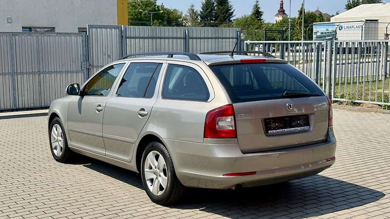 Škoda Octavia 1.6TDi*77kW*ELEGANCE*152TKM*1M - fotka 2 z 22