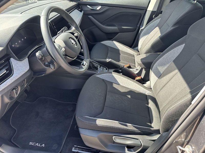 Škoda Scala (2024) 1.0 TSI DSG Selection - fotka 7 z 31