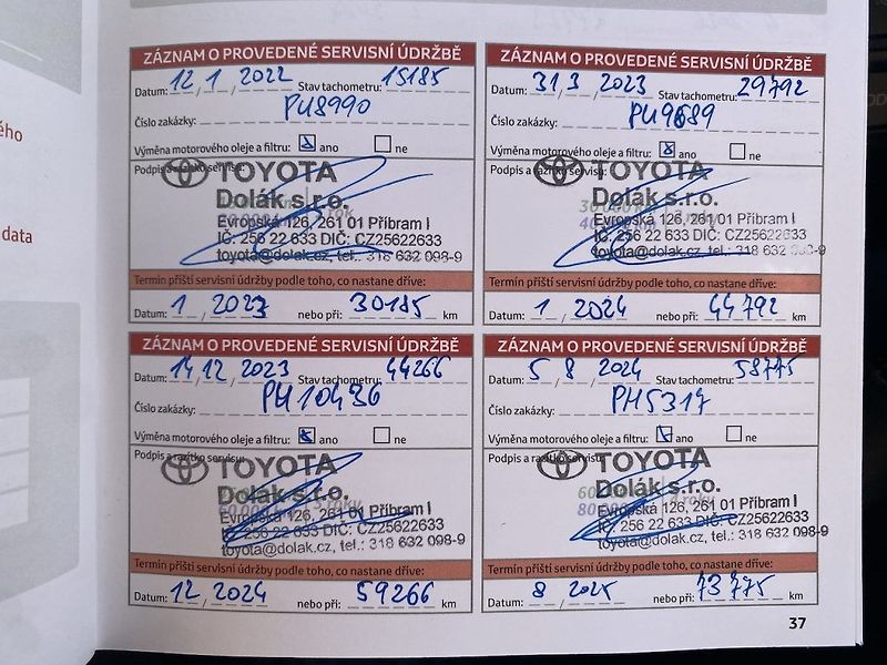 Toyota Corolla 1.6i, ČR, Executive, záruka - fotka 16 z 18