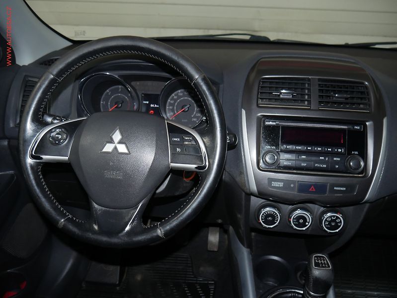 Mitsubishi ASX (2014) 1.8 Di-D 4x4, ČR, AC, tempo - fotka 13 z 20