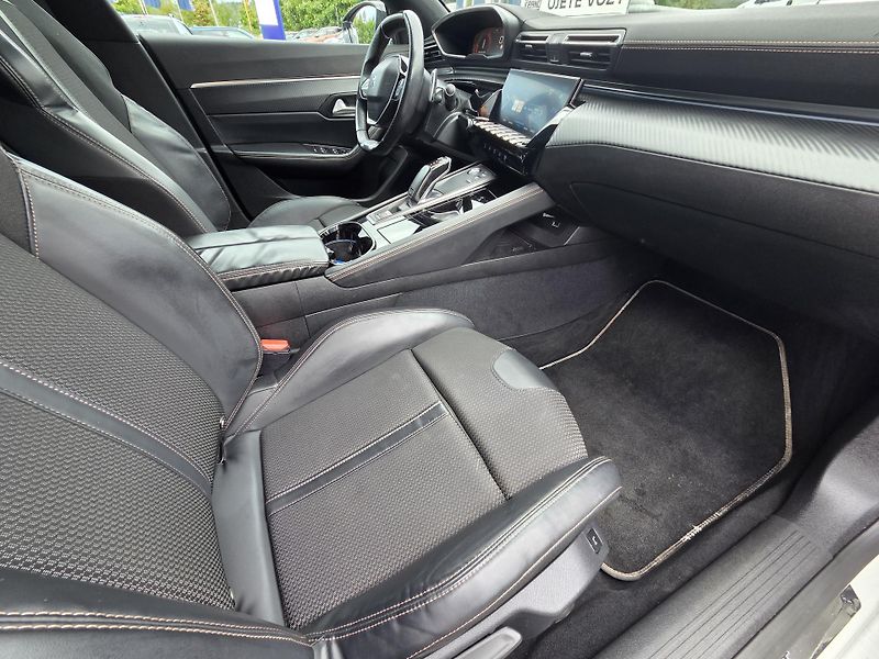 Peugeot 508 (2019) 2.0 BHDi 160 GT line EAT8 - fotka 12 z 34