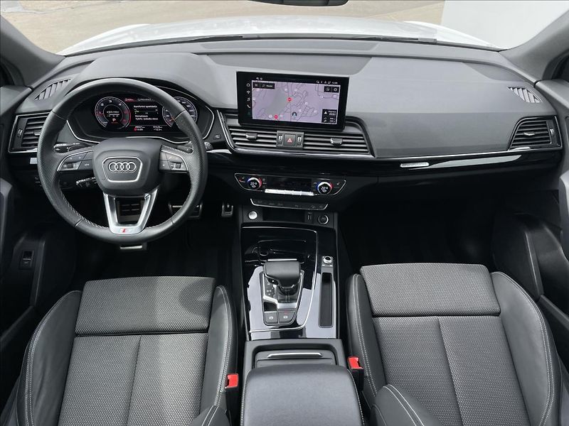Audi Q5 2,0 TDI quattro S line  Sportb - fotka 6 z 23