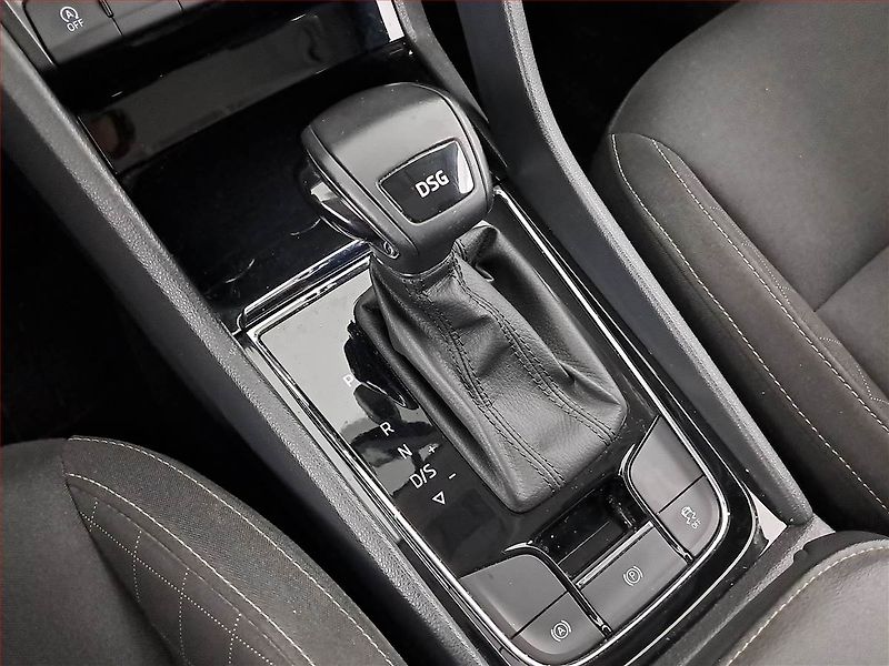 Škoda Karoq (2019) 1.5 TSI - fotka 13 z 18