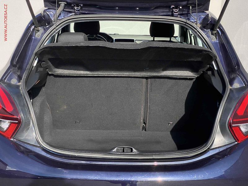 Peugeot 208 (2018) 1.2 PT, Signature - fotka 7 z 16