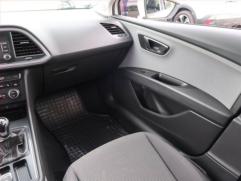 Seat Leon (2019) Style 1.5 TGI CNG, Tempomat - fotka 8 z 17
