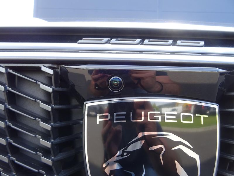 Peugeot 5008 (2026) BUSINESS Hybrid 145k e-DCS6 - fotka 43 z 47