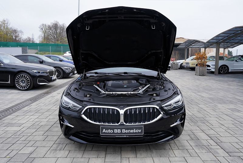 BMW Řada 8 840i Gran Coupe/Led/340 PS - fotka 9 z 49