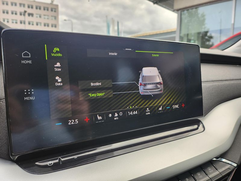 Škoda Octavia Style 2.0 TDI 110kW DSG Combi - fotka 16 z 27