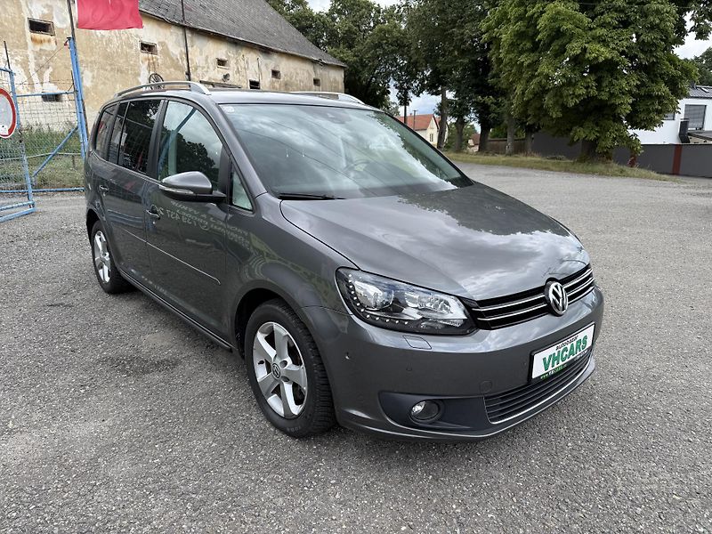 Volkswagen Touran - fotka 3 z 22