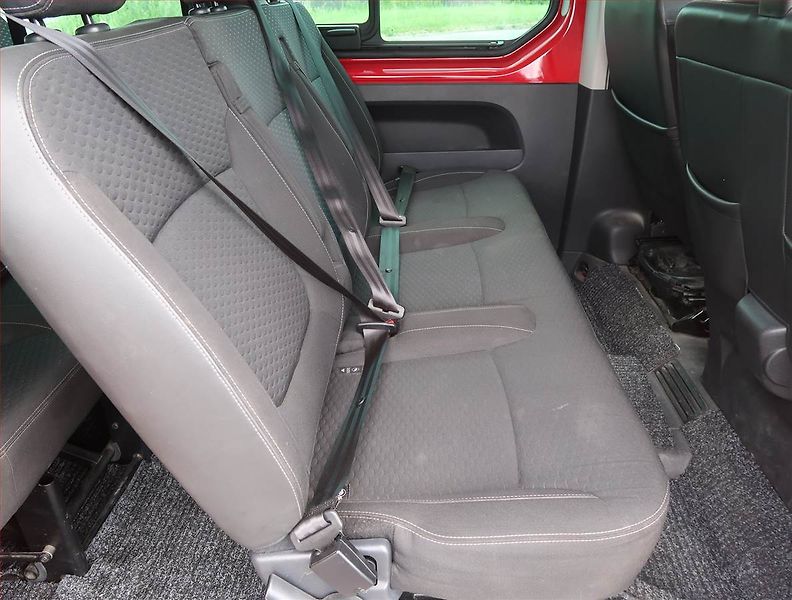 Opel Vivaro (2015) 1.6 CDTI, Bus, 9Míst, ČR - fotka 15 z 17
