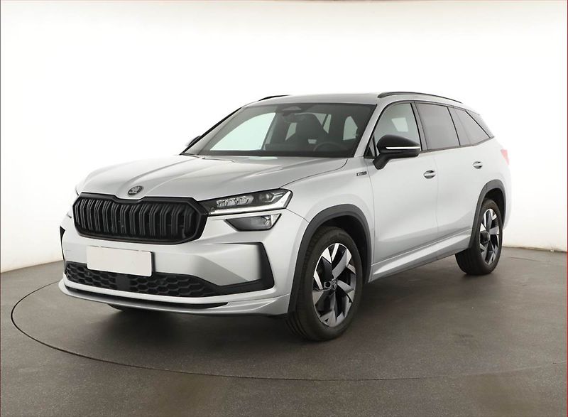 Škoda Kodiaq (2025) 2.0 TDI, SPORTLINE, KEYLESS - fotka 2 z 20