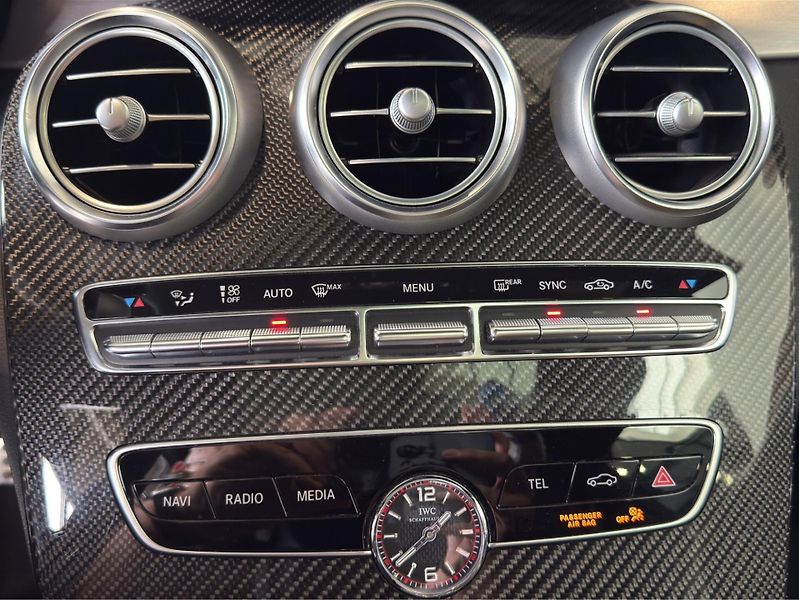 Mercedes-Benz Třídy C (2022) Mercedes-AMG C 63 S kupé - fotka 17 z 21