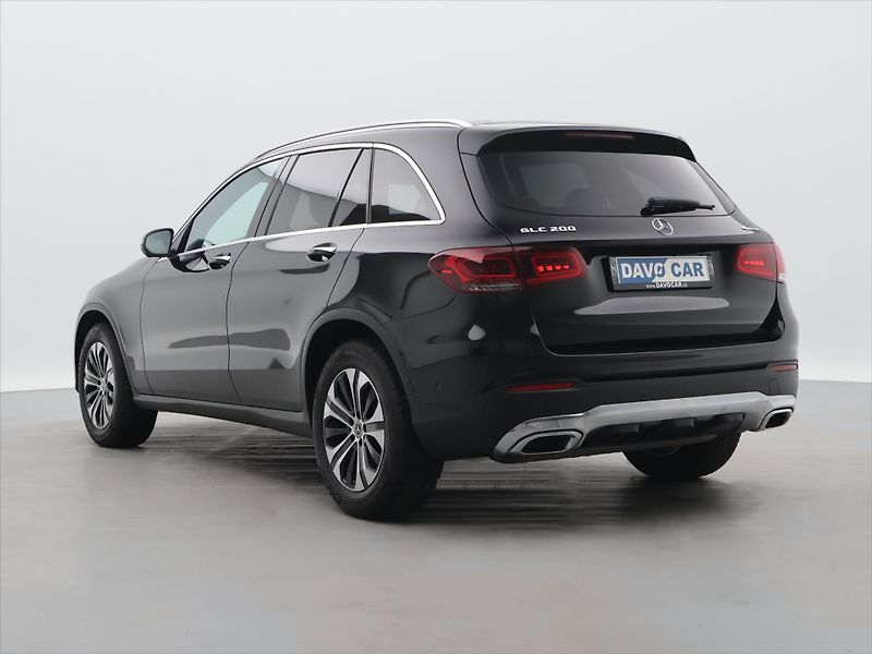 Mercedes-Benz GLC 2,0 200 4Matic DPH CZ 1.Maj. - fotka 5 z 41
