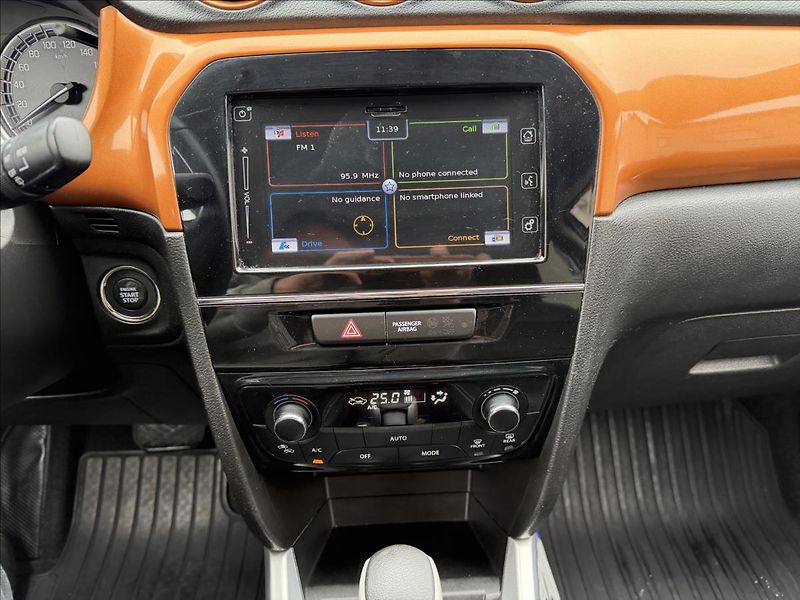Suzuki Vitara 1,6 4x4 AUTOMAT - fotka 16 z 30