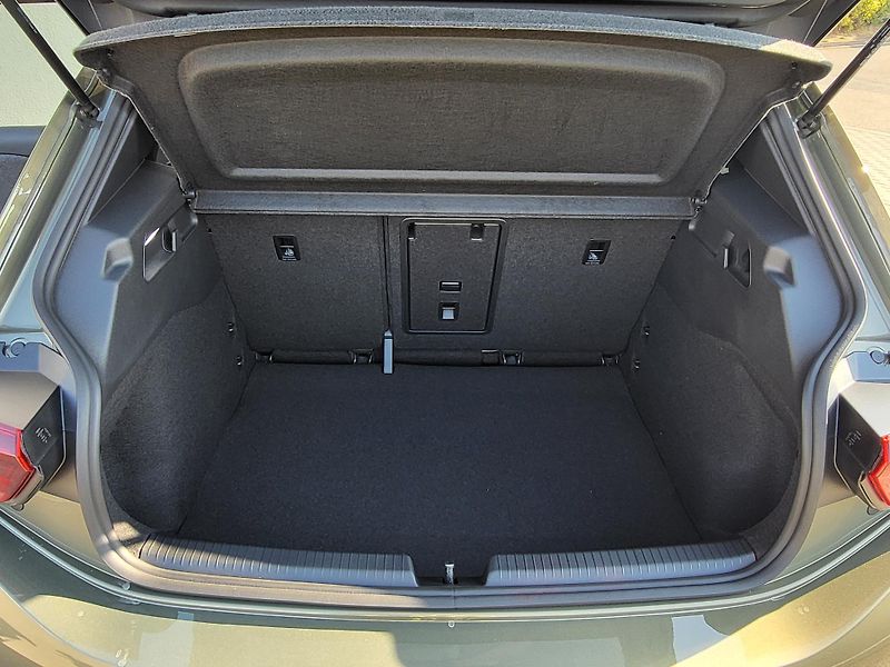 Volkswagen ID.3 (2026) Neo Style 58kWh 140kW - fotka 21 z 23