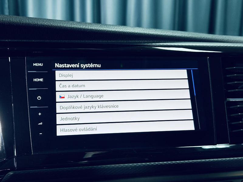 Volkswagen California (2021) 4M*110kw*Bulli*Beach*6.1 - fotka 29 z 36